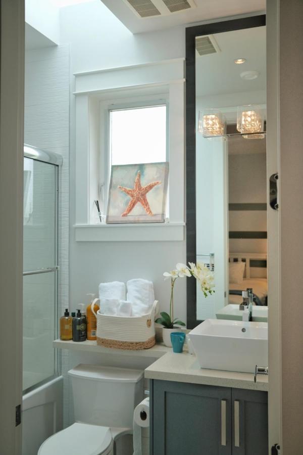Vancouver West Cozy Retreat By Host Launch Exterior photo